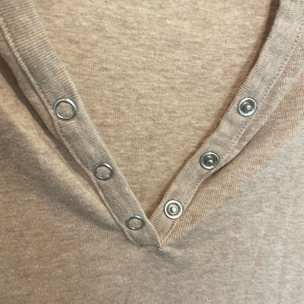 Minimalistic Croft & Barrow Neutral 3/4 Sleeve Blouse Sz PM - Picture 6 of 8